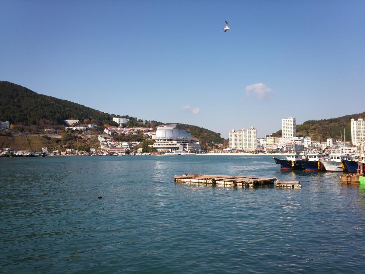 Geoje Jangseungpo Lighthouse Hotel Sodong Luaran gambar