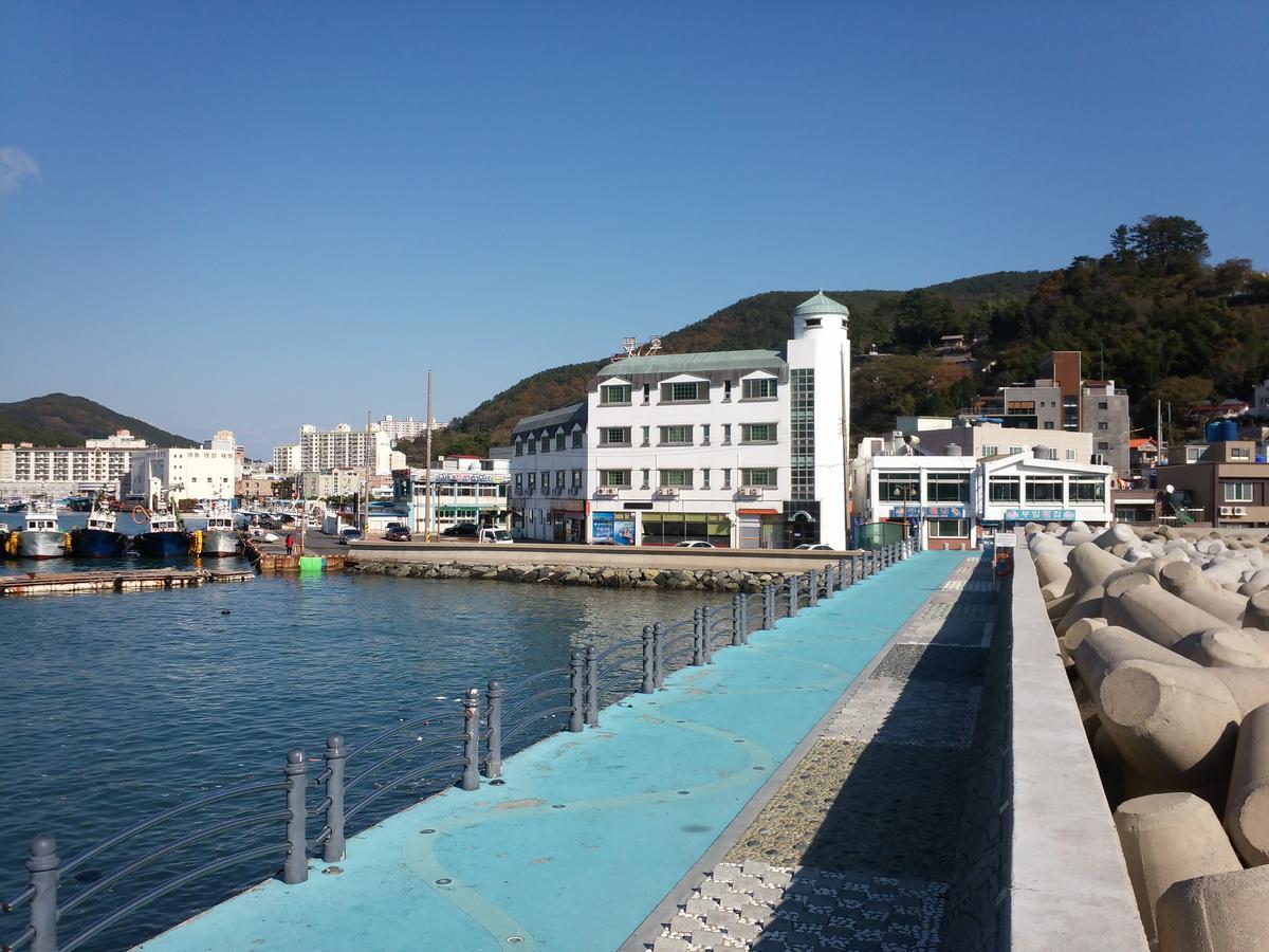 Geoje Jangseungpo Lighthouse Hotel Sodong Luaran gambar